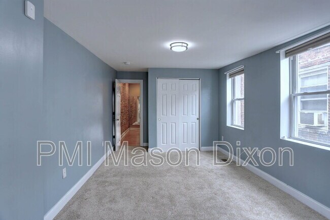 Building Photo - 18 N Patterson Park Ave