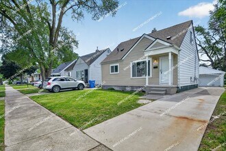 Building Photo - 24273 Lauren Ave