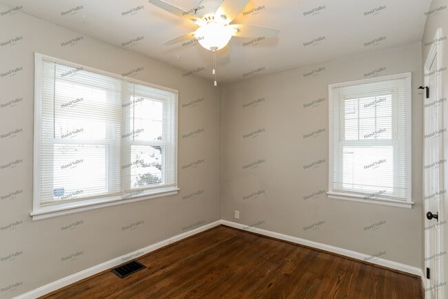 Building Photo - 7400 Hickman St