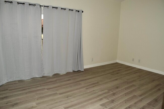 Building Photo - 81840 Ave Del Mar