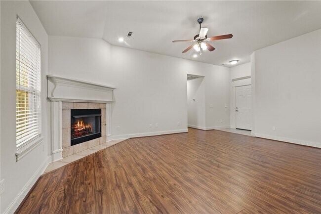 Building Photo - 3806 W Tanyard Dr
