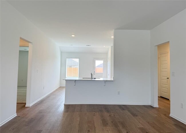 Building Photo - 16208 Lovers Ln