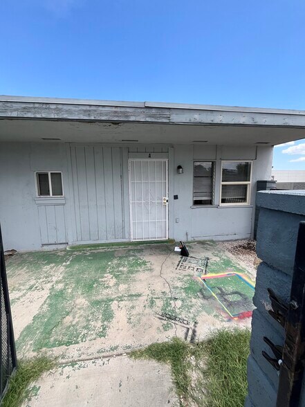 Building Photo - 6340 Casada Way