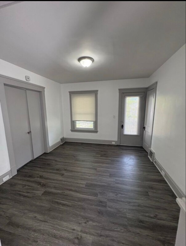 Building Photo - 3925 Memphis Ave