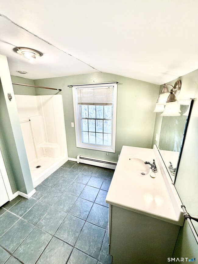 Building Photo - 79 Elmwood Heights