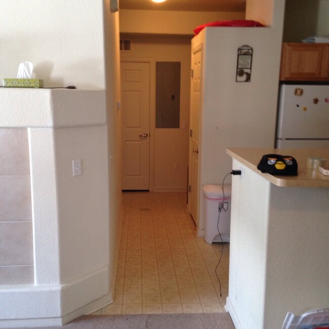 Building Photo - Beautiful 2BR/2BA Condo in Parkfield Lake!...