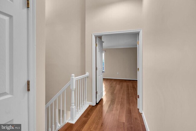 Building Photo - 21644 Frame Square