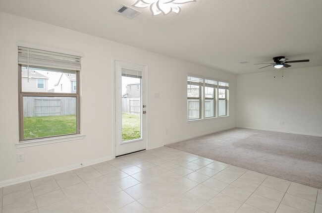 Building Photo - 2892 Grand Anse Dr
