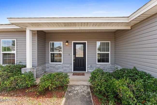 Building Photo - 5206 Robins Ct