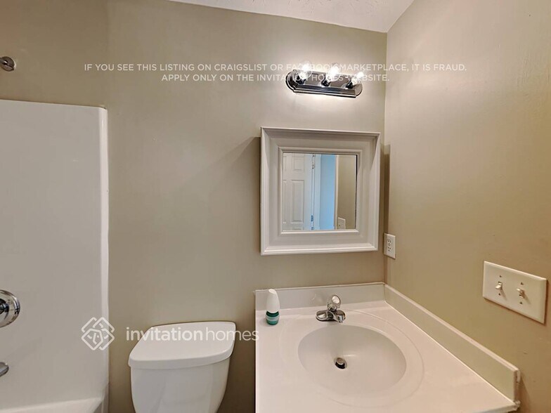 Building Photo - 4684 Windale Dr NW
