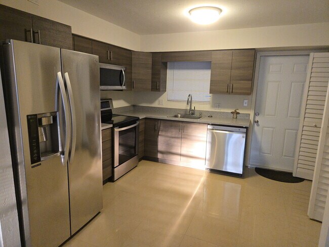 Building Photo - 1231 SW 61st Terrace