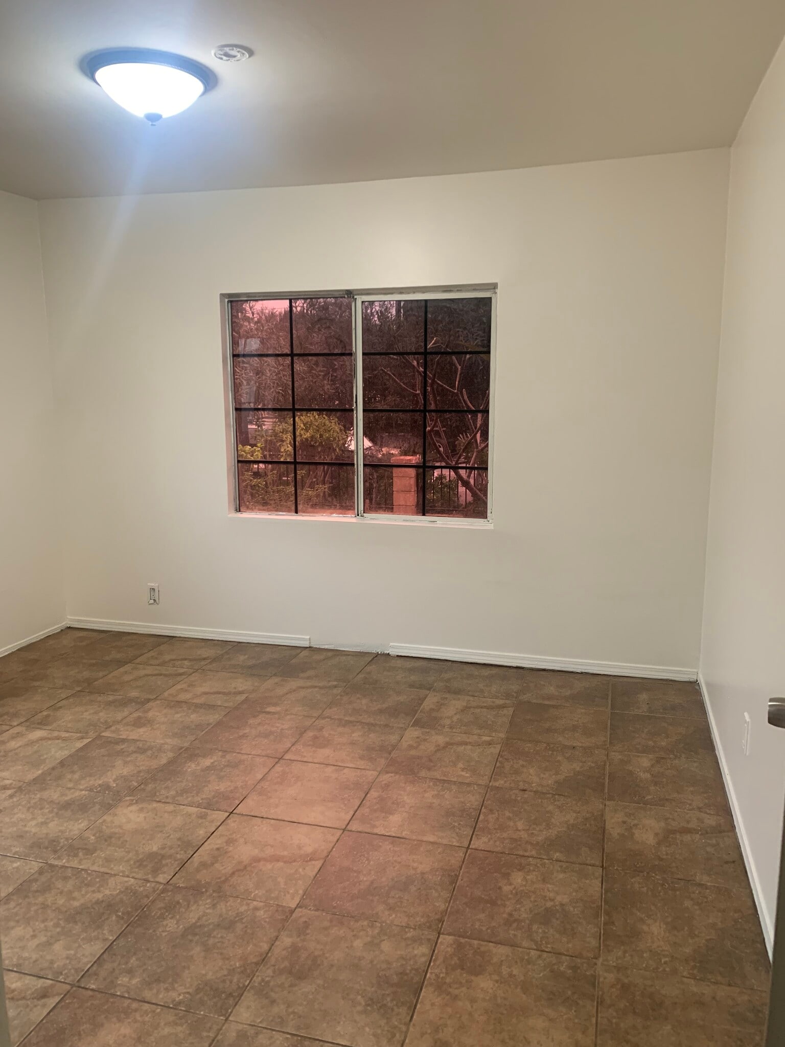 Building Photo - 3420 Granada Ave