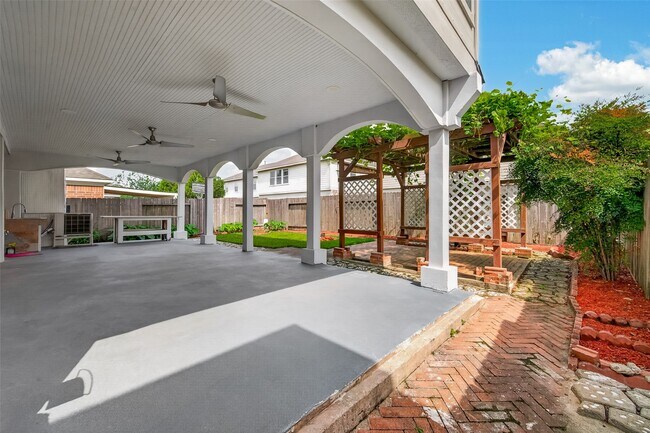 Building Photo - 19530 Harvest Stream Way