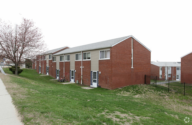 Back View of Building - Winthrop Square Apartments