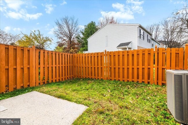 Building Photo - 5842 Holly Hock Pl