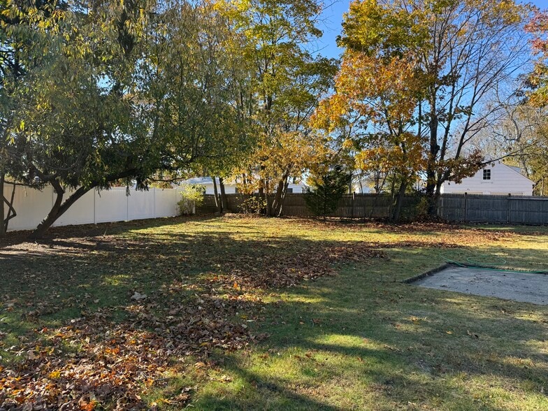 Building Photo - 165 Haverhill Ave