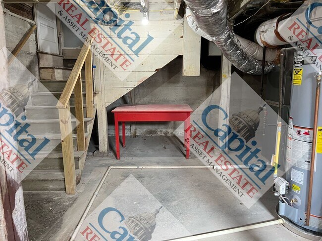 Building Photo - Cozy 2 Bedroom