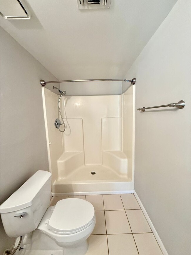 Building Photo - Cute 3/2 Townhome in Winter Park - close t...