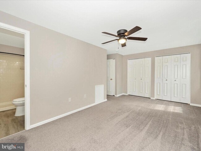 Building Photo - 112 Bracken Ct