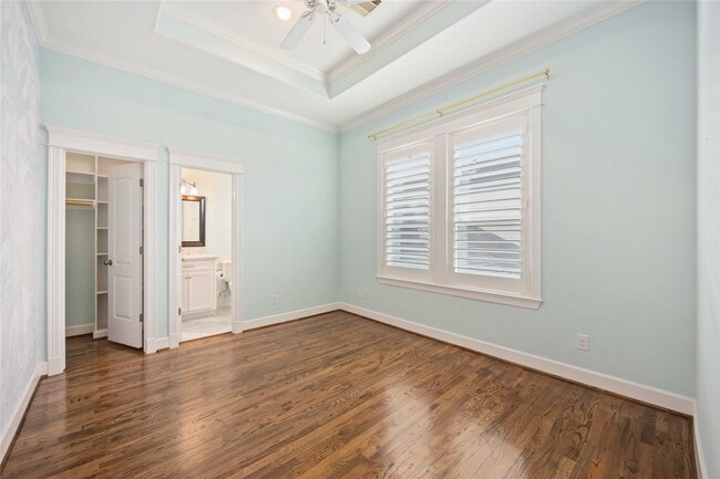 Building Photo - 609 Rutland St