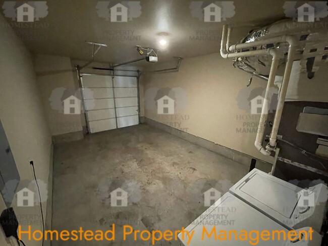 Building Photo - 1449-1451 Northgate Dr.