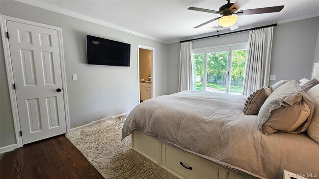 Building Photo - 11 John St