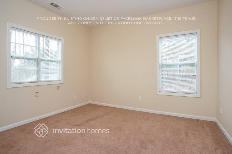 Building Photo - 2420 Brighton Ct