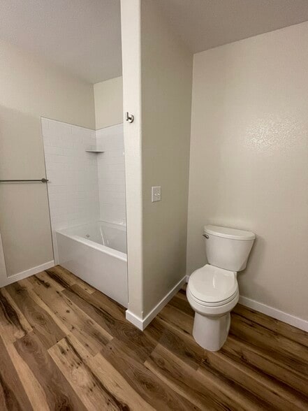 Building Photo - 297 Guthrie Rd