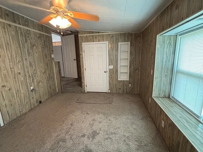 Building Photo - 706 Muddy Creek Rd