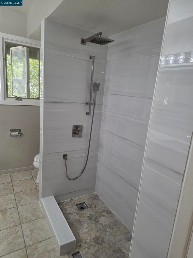 Building Photo - 29 Chapel Dr