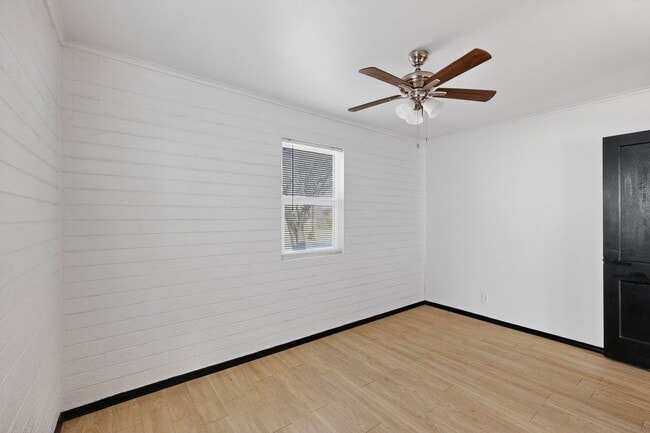 Building Photo - Charming 3 bedroom, 1 bath home in Central East El Paso!