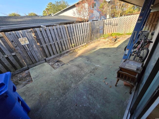 Building Photo - 604 35th Ave N