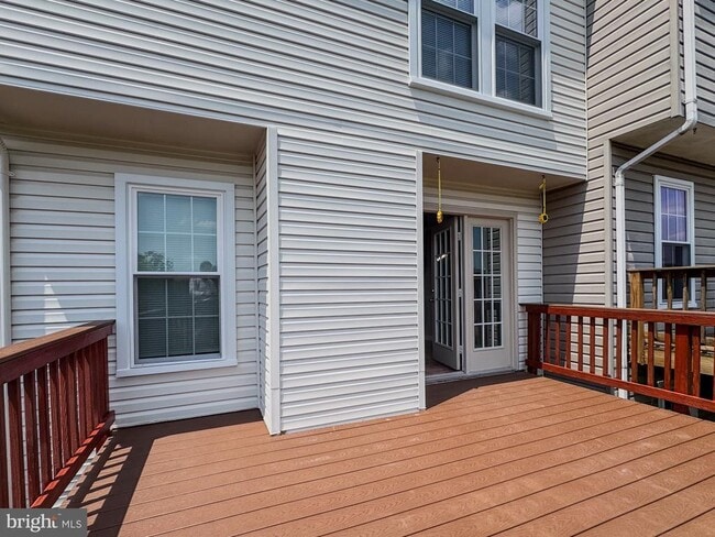 Building Photo - 6337 Littlefield Ct