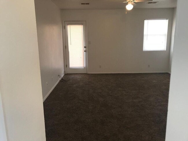 Building Photo - 3125 Chama Meadows Dr NE