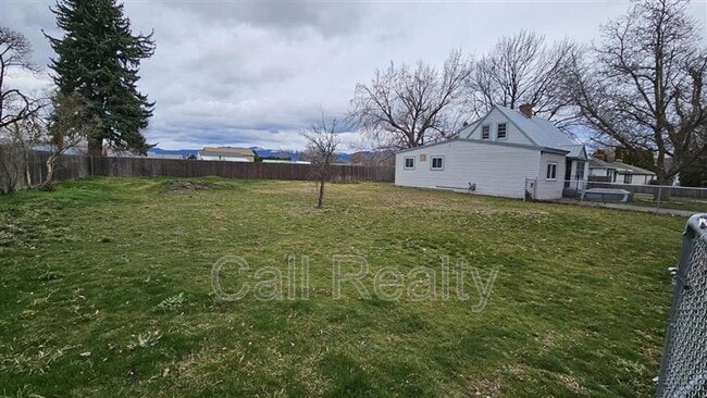 Building Photo - 224 N Conklin Rd