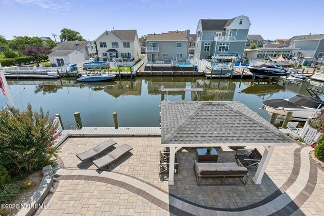 Building Photo - 45 E Pampano Dr