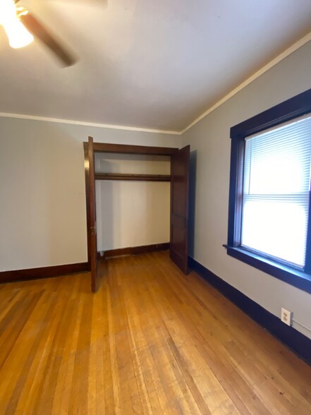 Building Photo - 1405 S 10th St