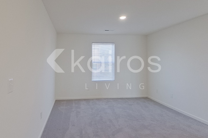 Building Photo - 7020 Moss Creek Way