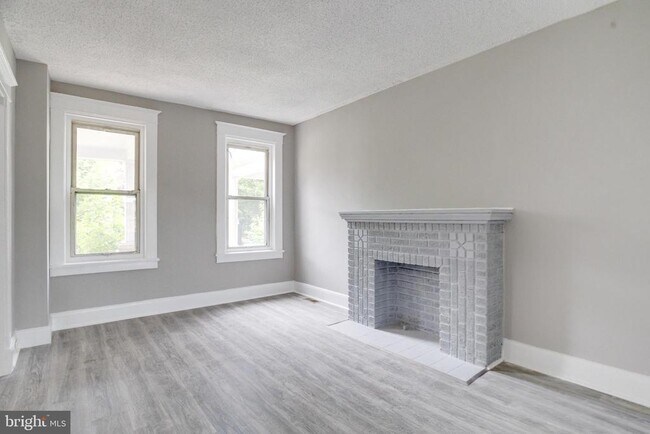 Building Photo - 2908 Oakley Ave