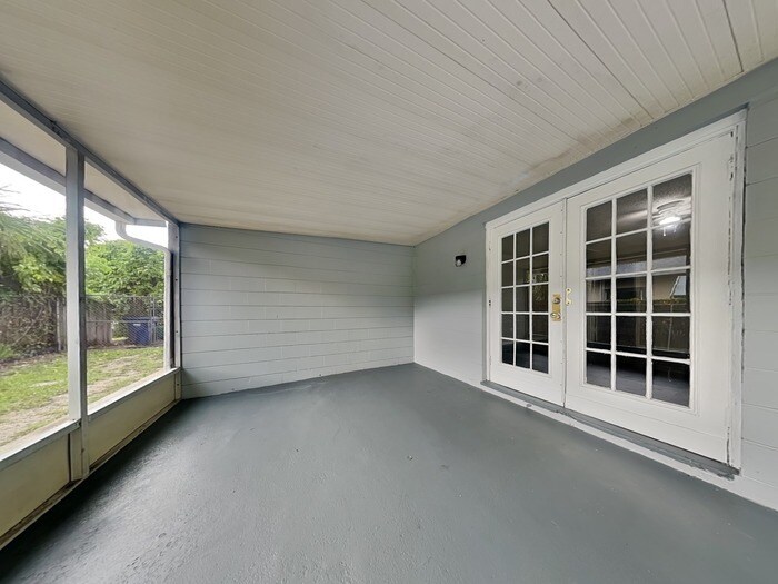 Building Photo - 4826 E 97th Ave