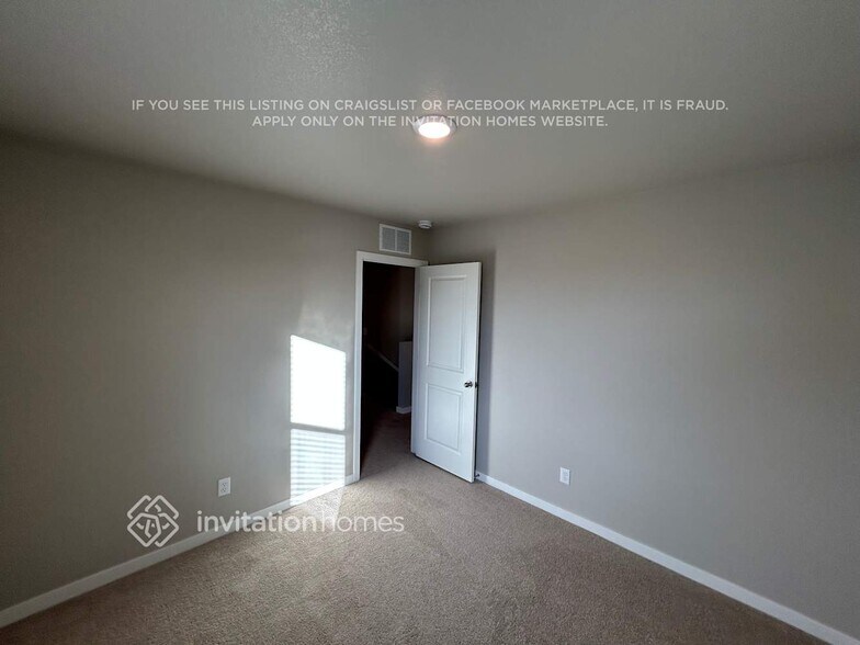 Building Photo - 7406 Green River Ave