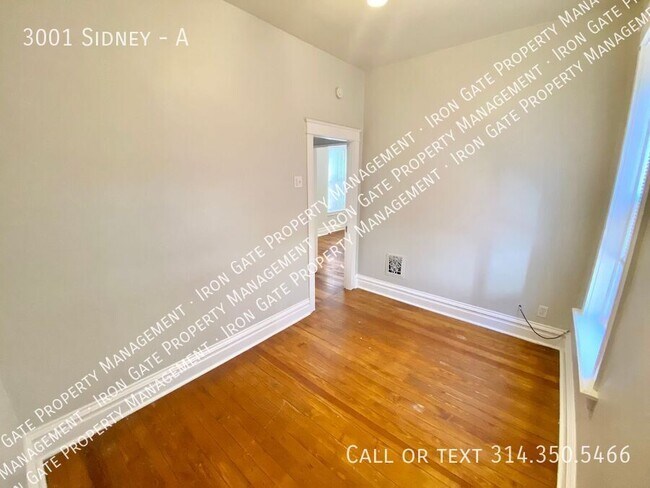 Building Photo - 3001 Sidney-A