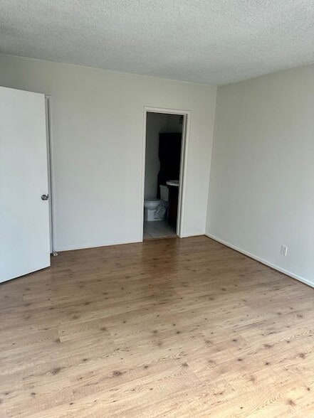 Building Photo - 11843 Dorothy St