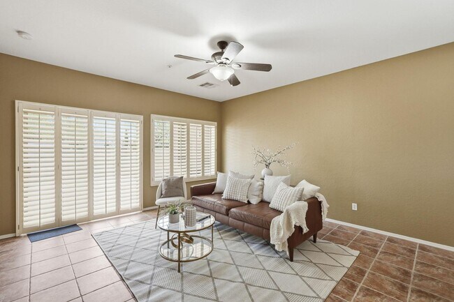 Building Photo - 11725 N Desert Crst Ln