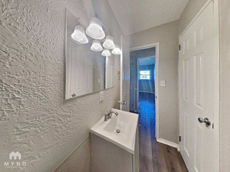 Building Photo - 4035 Breton St