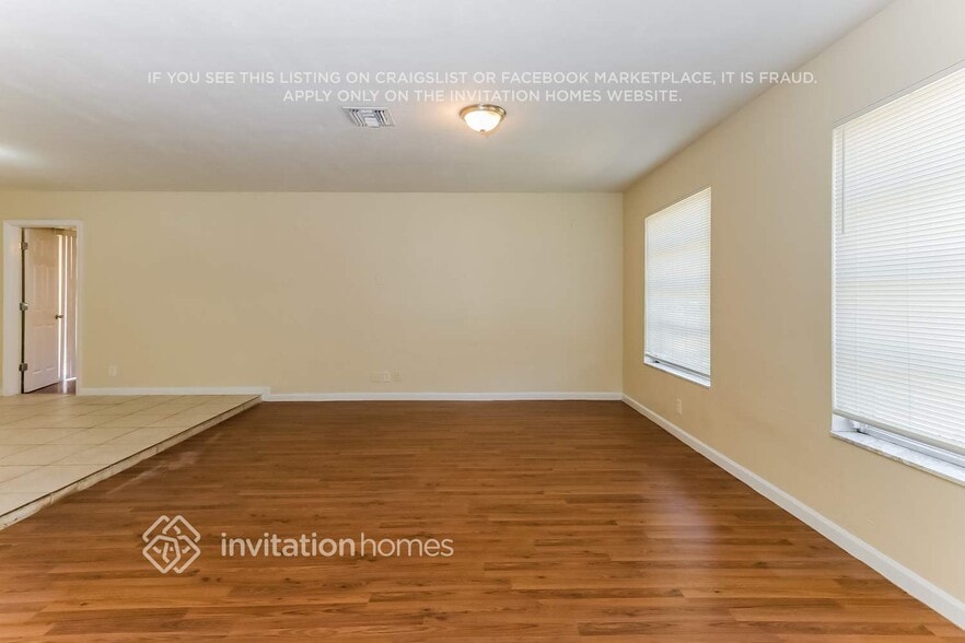 Building Photo - 1154 SW 27th Ave
