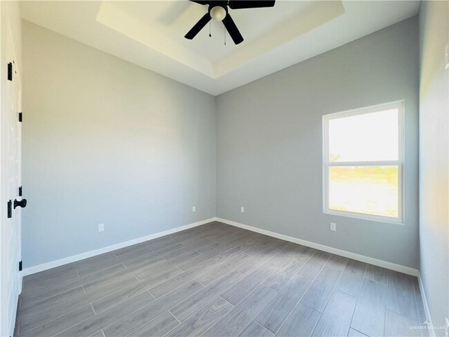 Building Photo - 43 N Woody Rd