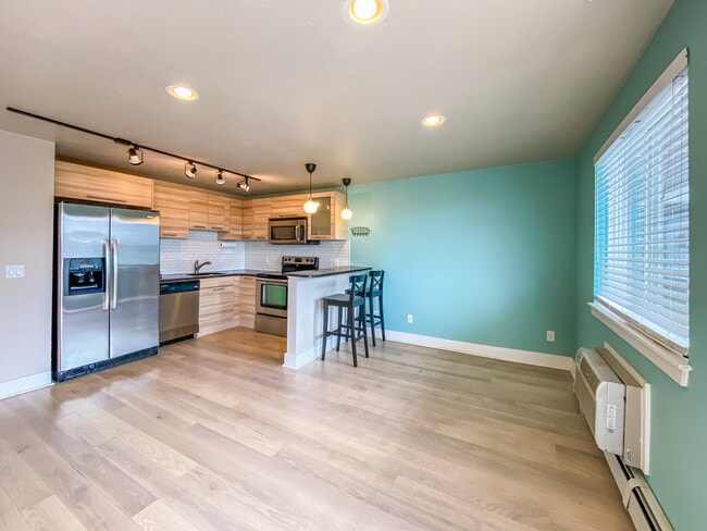 Building Photo - 120 S Pennsylvania St