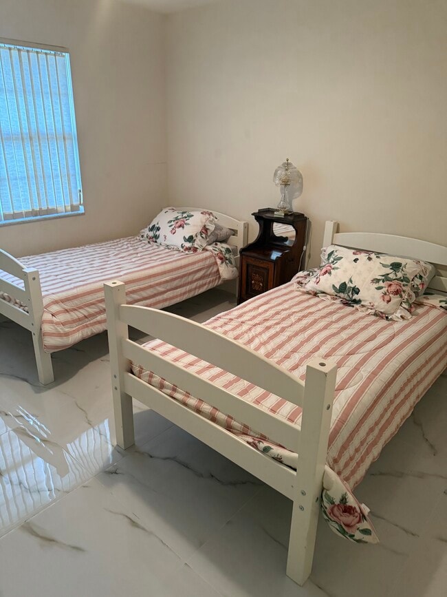 Building Photo - 5312 Everwood Run