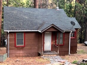 Building Photo - Twain Harte Cabin in the Woods
